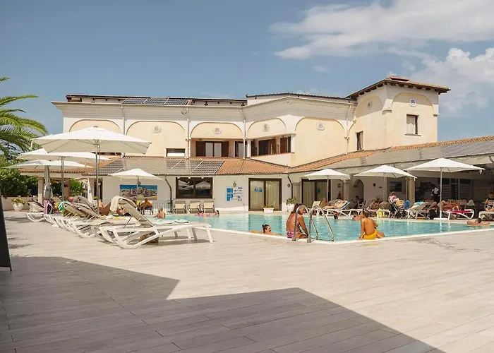 Zeta Club Le Rose 4*