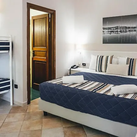 Zeta Club San Teodoro Le Rose Hotel