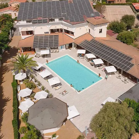 Hotel Zeta Club San Teodoro Le Rose 4*