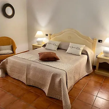Zeta Club San Teodoro Le Rose Hotel 4*